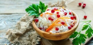 Капуста квашеная в банках: 3 очень вкусных рецепта заготовки капусты на зиму Капуста квашеная в банках: 3 очень вкусных рецепта заготовки капусты на зиму