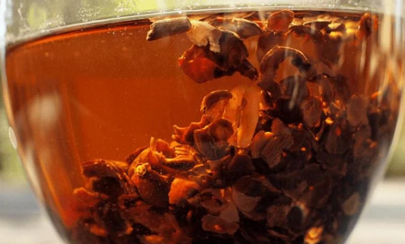 Рецепты настойки и самогона на кедровых орехах, их польза и вред