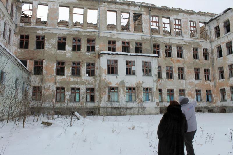 Активисты ОНФ призвали ликвидировать заброшенные строения вблизи шумерлинских школ