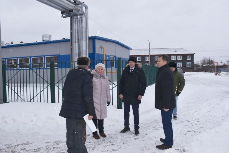 Руководство Минстроя Чувашии, администрации города и республиканские журналисты обсудили необходимость модернизации тепловых сетей в Шумерле