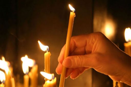 Сретенские свечи: как использовать дома и что с ними делать