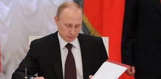 Владимир Путин подписал закон, обязавший детей содержать родителей предпенсионного возраста Владимир Путин подписал закон, обязавший детей содержать родителей предпенсионного возраста